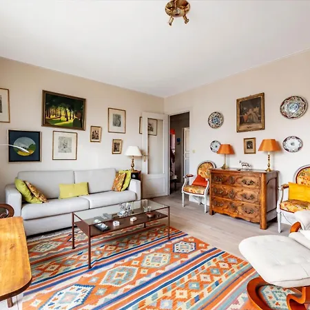 Veeve - Hidden Heaven 아파트 *